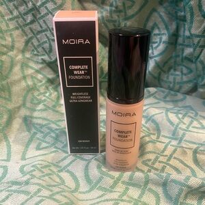 Moira Complete Wear Foundation Ultra Coverage Weightless - #200 Bisque
